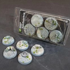 Gamer's Grass Urban Warfare Bases Pre-Painted (5x 40mm Round)